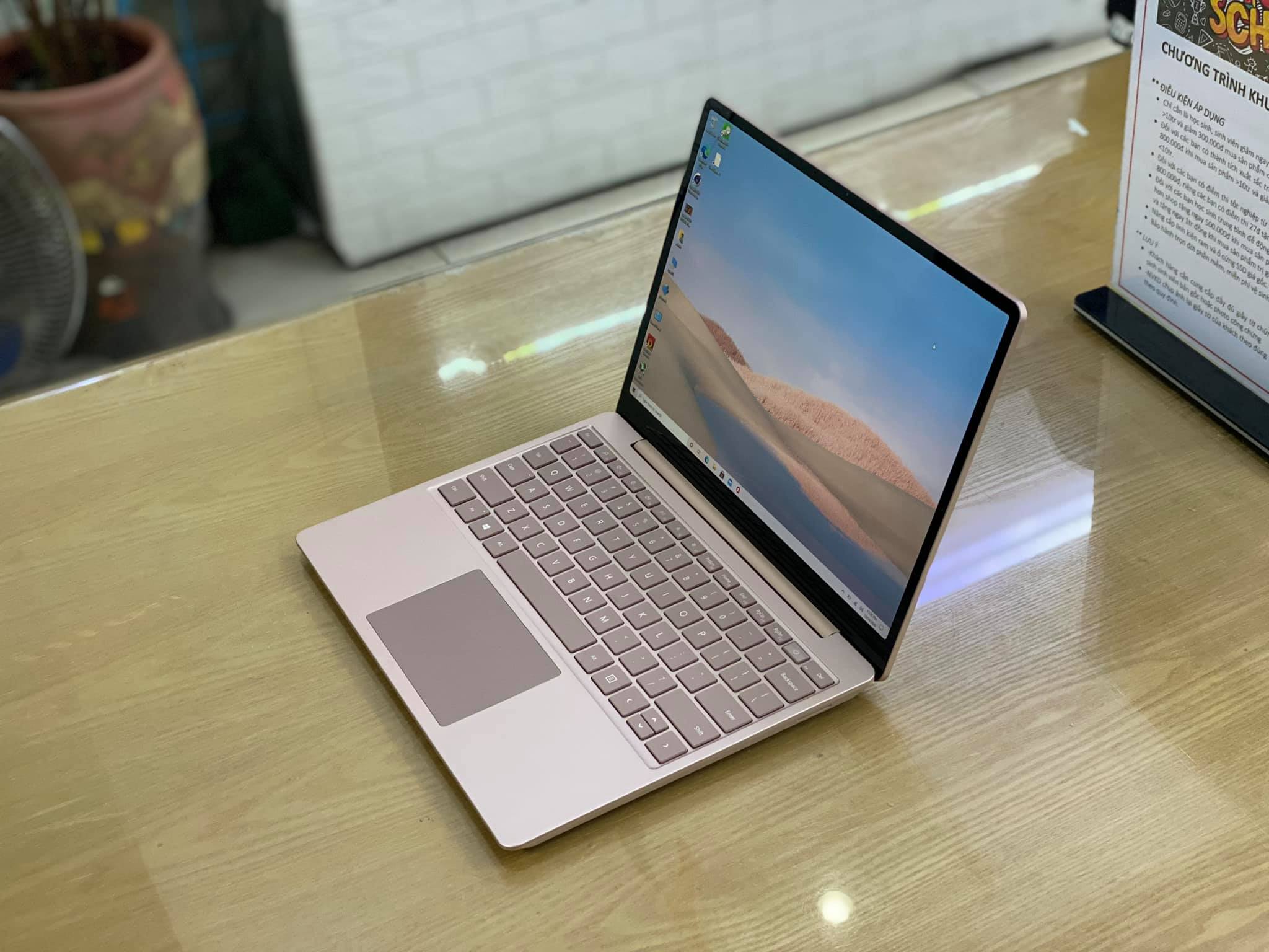 Surface Laptop Go 2020-9.jpg